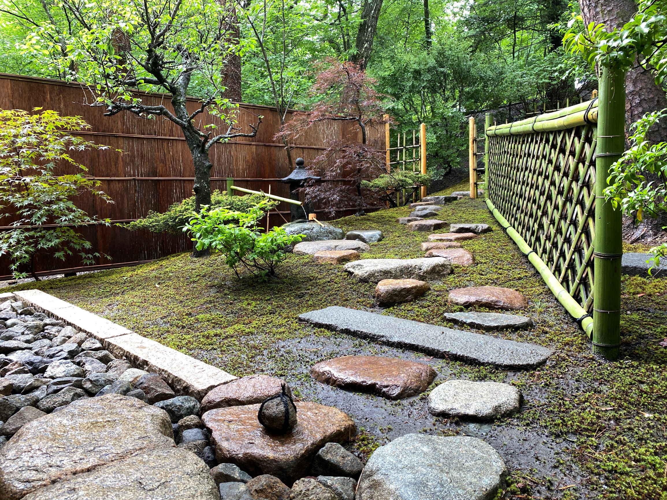 お茶庭完成 幹制作所